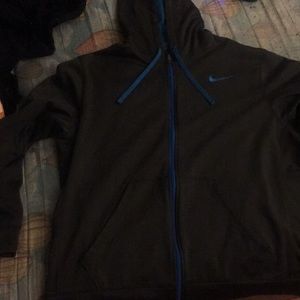 Nike thermal fit hoodie